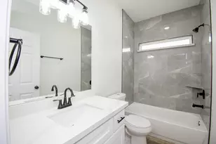 2139 Counter Point Dr, Houston, TX 77055 - Photo 35