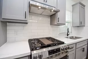 2139 Counter Point Dr, Houston, TX 77055 - Photo 19