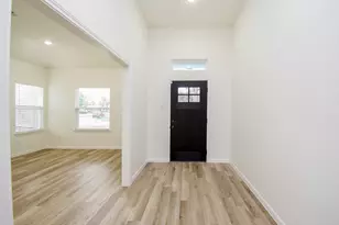 2139 Counter Point Dr, Houston, TX 77055 - Photo 11