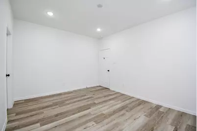 2139 Counter Point Drive, Houston, TX 77055 - Photo 37