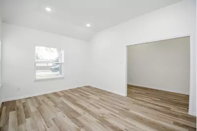 2139 Counter Point Drive, Houston, TX 77055 - Photo 13