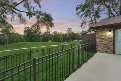 660 Hillcrest Drive, Huntsville, TX 77340 - Photo 45