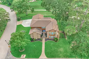 660 Hillcrest Dr, Huntsville, TX 77340 - Photo 3