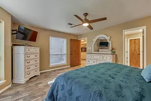 660 Hillcrest Dr, Huntsville, TX 77340 - Photo 27