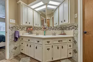 660 Hillcrest Dr, Huntsville, TX 77340 - Photo 29