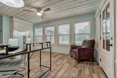 660 Hillcrest Drive, Huntsville, TX 77340 - Photo 25