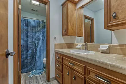 660 Hillcrest Drive, Huntsville, TX 77340 - Photo 37