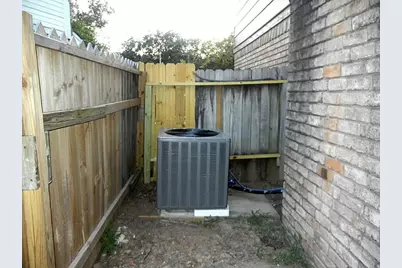 14706 Woodward Gardens Drive, Houston, TX 77082 - Photo 27