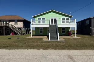 453 Beach Front Dr, Matagorda, TX 77457 - Photo 1