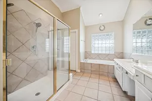 5208 Blossom St, Houston, TX 77007 - Photo 5