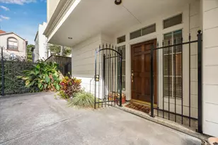 5208 Blossom St, Houston, TX 77007 - Photo 7