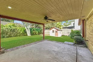 2304 Colleen Dr, Pearland, TX 77581 - Photo 15