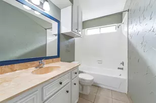 2304 Colleen Dr, Pearland, TX 77581 - Photo 13