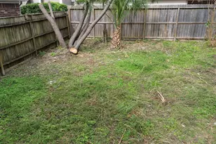 1533 Beaconshire Rd, Houston, TX 77077 - Photo 5