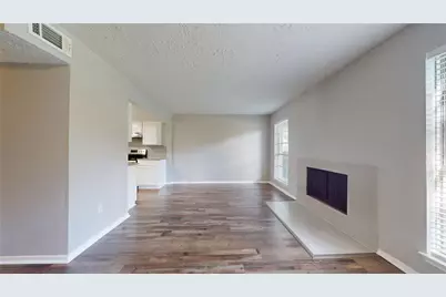 8714 Wilcrest Drive #8714, Houston, TX 77099 - Photo 5