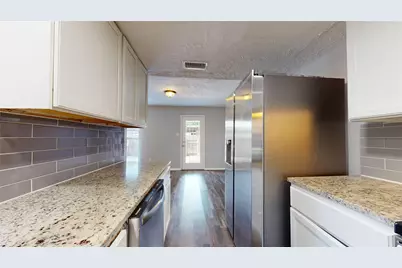 8714 Wilcrest Drive #8714, Houston, TX 77099 - Photo 11