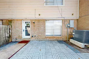 8714 Wilcrest Dr, Houston, TX 77099 - Photo 37