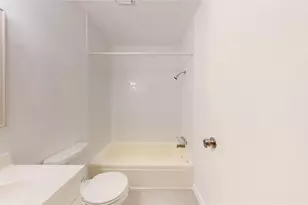 8714 Wilcrest Dr, Houston, TX 77099 - Photo 31