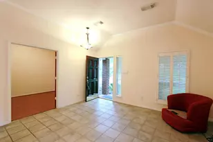 523 High Meadows Dr, Sugar Land, TX 77479 - Photo 3
