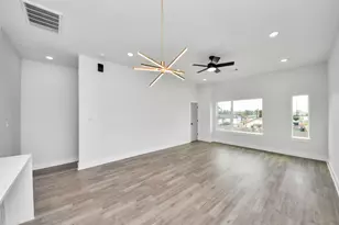 8114 Double Ave, Houston, TX 77088 - Photo 9