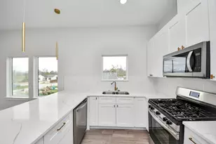 8114 Double Ave, Houston, TX 77088 - Photo 5