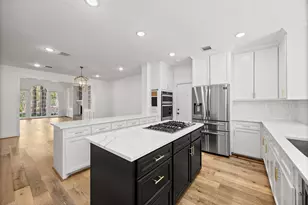 32 Mellow Leaf Ct, The Woodlands, TX 77381 - Photo 13