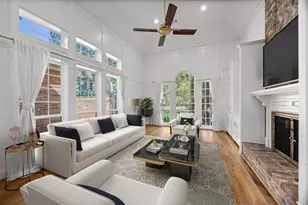 32 Mellow Leaf Ct, The Woodlands, TX 77381 - Photo 9