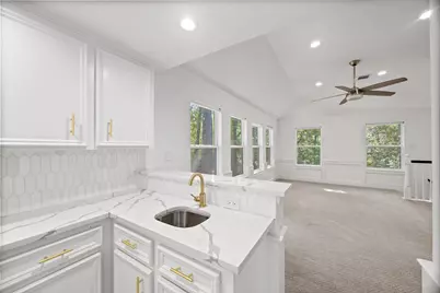 32 Mellow Leaf Court, The Woodlands, TX 77381 - Photo 35