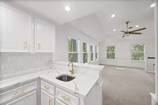 32 Mellow Leaf Ct, The Woodlands, TX 77381 - Photo 35