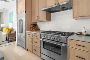 1728 Ridgewood St, Houston, TX 77006 - Photo 15