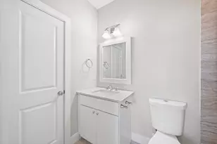 1136 Wycliffe Dr, Houston, TX 77043 - Photo 9