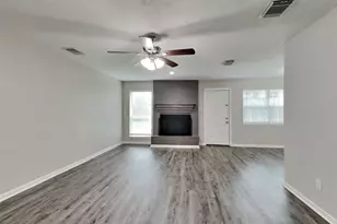 29107 Sedgefield St, Spring, TX 77386 - Photo 3