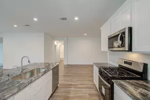 1011 Perezia Ct, Rosharon, TX 77583 - Photo 19