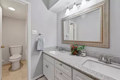 2100 Tanglewilde Street #740, Houston, TX 77063 - Photo 29