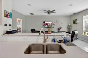 17027 Amarose Dr, Houston, TX 77090 - Photo 15