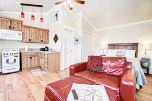 1820 Ave O 1/2, Galveston, TX 77550 - Photo 43