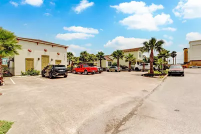 1820 Avenue O 1/2, Galveston, TX 77550 - Photo 5