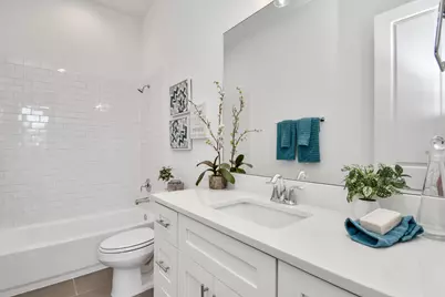 9006 Laverne Laurel Lane, Houston, TX 77080 - Photo 9