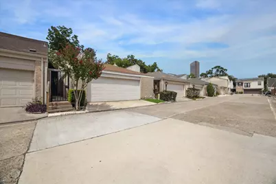 1829 Bering Drive #6, Houston, TX 77057 - Photo 3