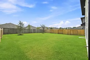 938 Sutherland Fls St, Conroe, TX 77303 - Photo 19