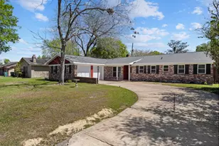 129 Briggs St, Beaumont, TX 77707 - Photo 7