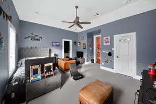 22 E Shady Ln, Houston, TX 77063 - Photo 19