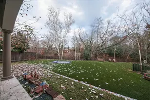 22 E Shady Ln, Houston, TX 77063 - Photo 5