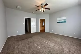 10426 Whisper Bluff Dr, Humble, TX 77396 - Photo 9