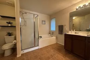 10426 Whisper Bluff Dr, Humble, TX 77396 - Photo 11
