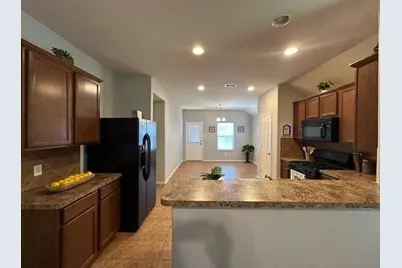 10426 Whisper Bluff Drive, Humble, TX 77396 - Photo 5