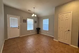 10426 Whisper Bluff Dr, Humble, TX 77396 - Photo 7