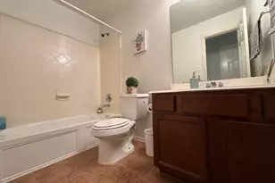 10426 Whisper Bluff Dr, Humble, TX 77396 - Photo 17
