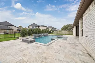 2550 Austin Trl, Friendswood, TX 77546 - Photo 5