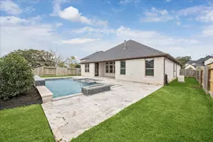 2550 Austin Trl, Friendswood, TX 77546 - Photo 33